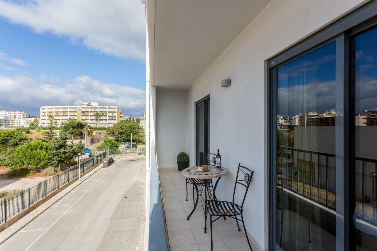 Lagos Marina Apartment With Pool & Gym Bagian luar foto